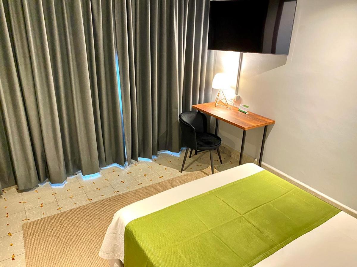 Hotel El Pedregal Matehuala Ngoại thất bức ảnh
