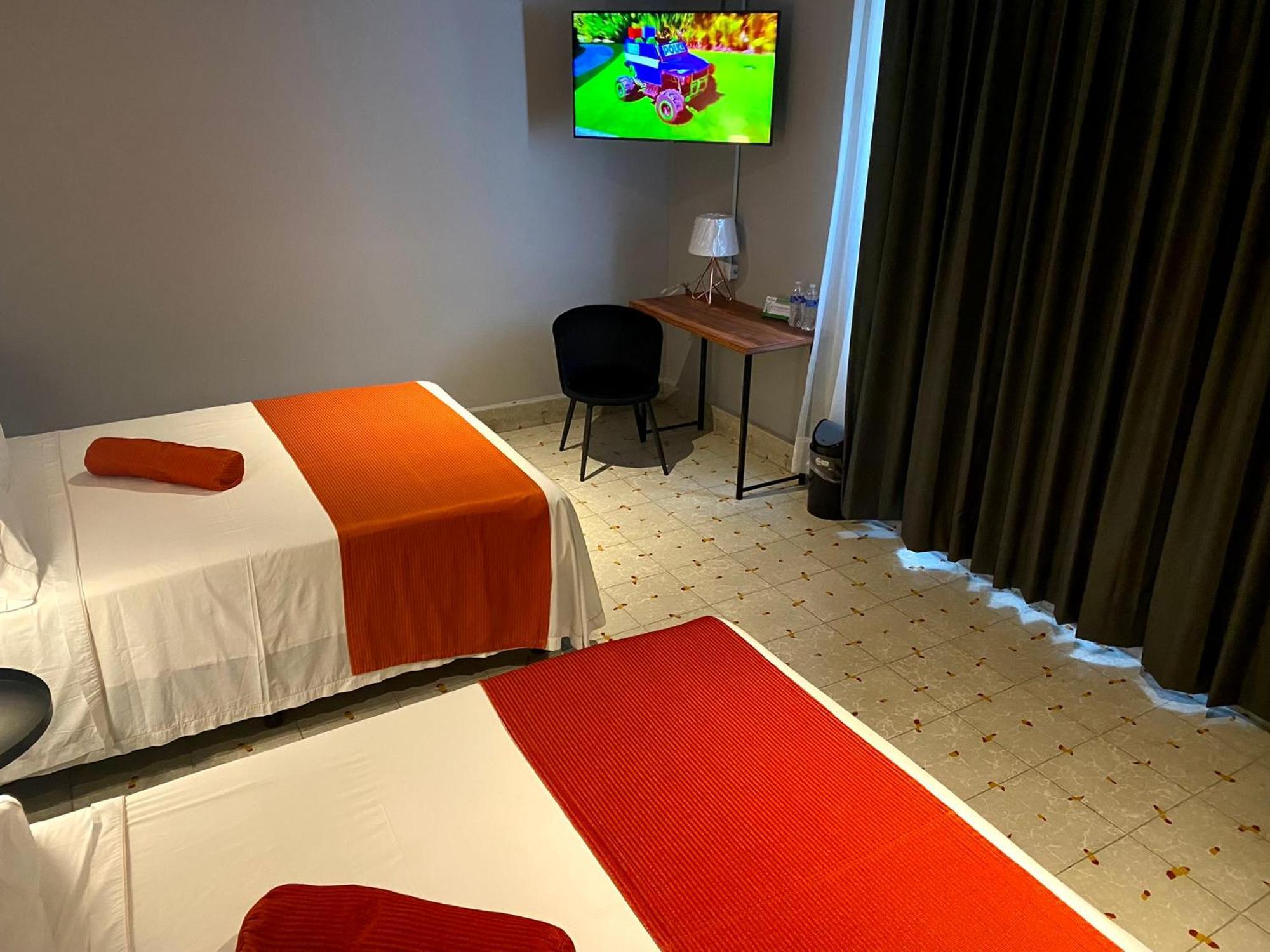 Hotel El Pedregal Matehuala Ngoại thất bức ảnh