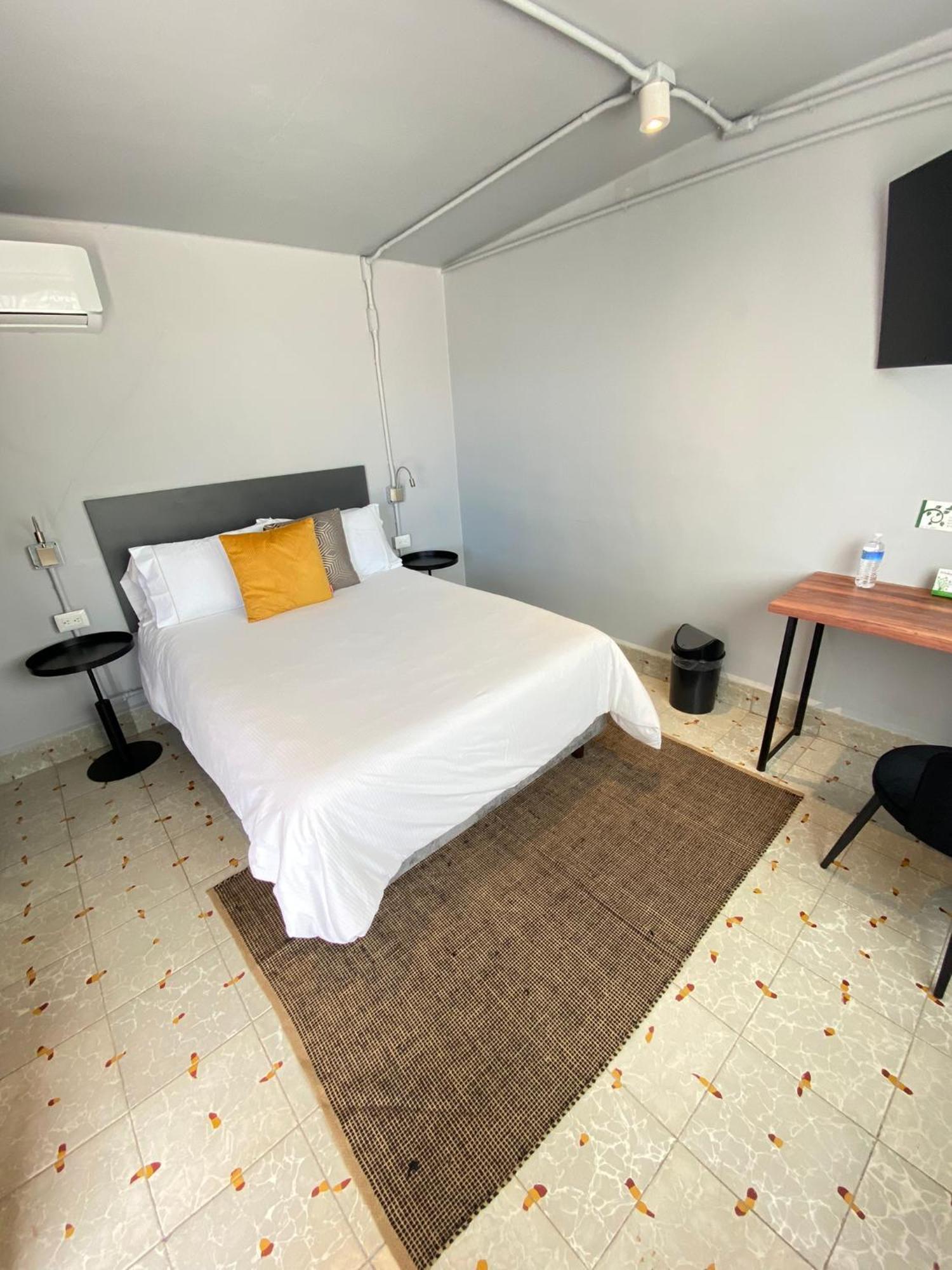 Hotel El Pedregal Matehuala Ngoại thất bức ảnh